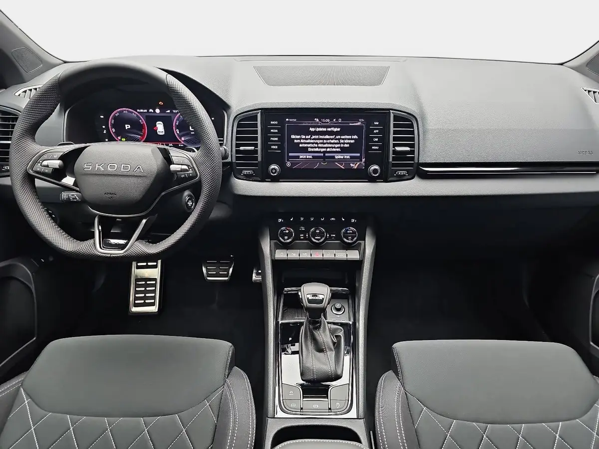 SKODA KAROQ 1.5 TSI DSG SPORTLINE NAVI LED-MATRIX PANO CANTON