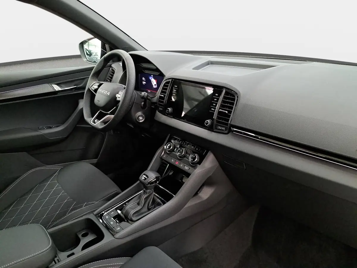 SKODA KAROQ 2.0 TDI DSG SPORTLINE 4X4 NAVI LED