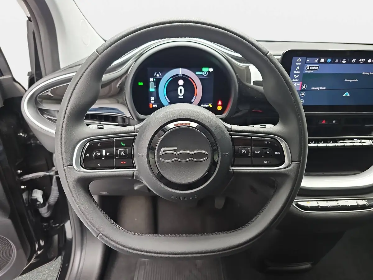 FIAT 500E ELEKTRO 42 KWH ICON NAVI KLIMA DAB APPLE/ANDROID LM16