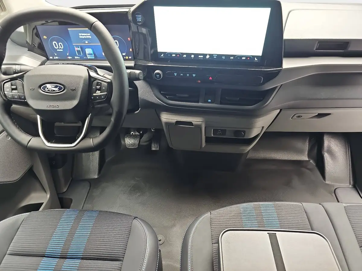 FORD TRANSIT CUSTOM 2.0 ECOBLUE AUTO. 320 L1H1 SPORT FWD KLIMA LED LM