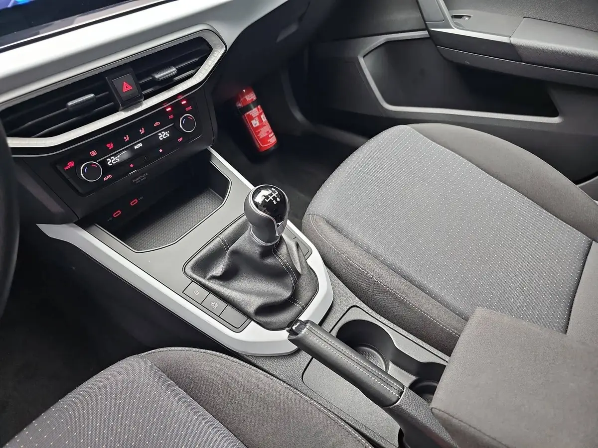 SEAT ARONA 1.0 TSI STYLE LED KLIMAAUTO PDC