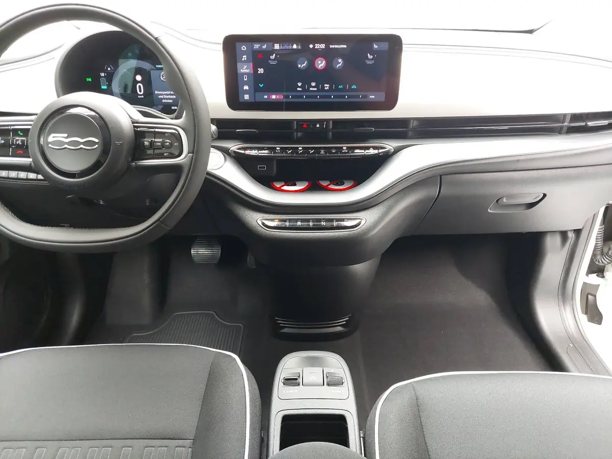 FIAT 500 ELEKTRO 42 KWH KOMFORT PAKET, 16 ZOLL LM FELGEN
