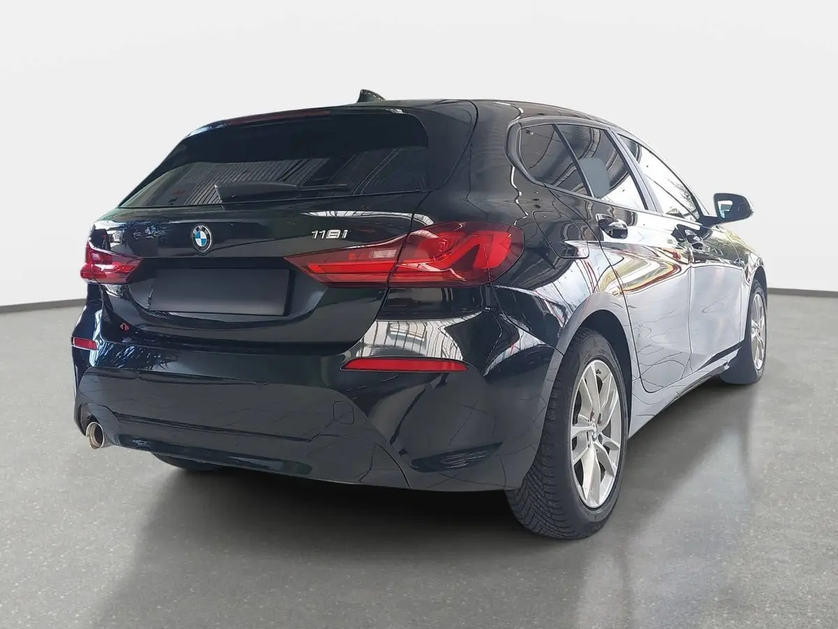 BMW 118 1.5 LTR. ADVANTAGE LED WINTER PANO AHK