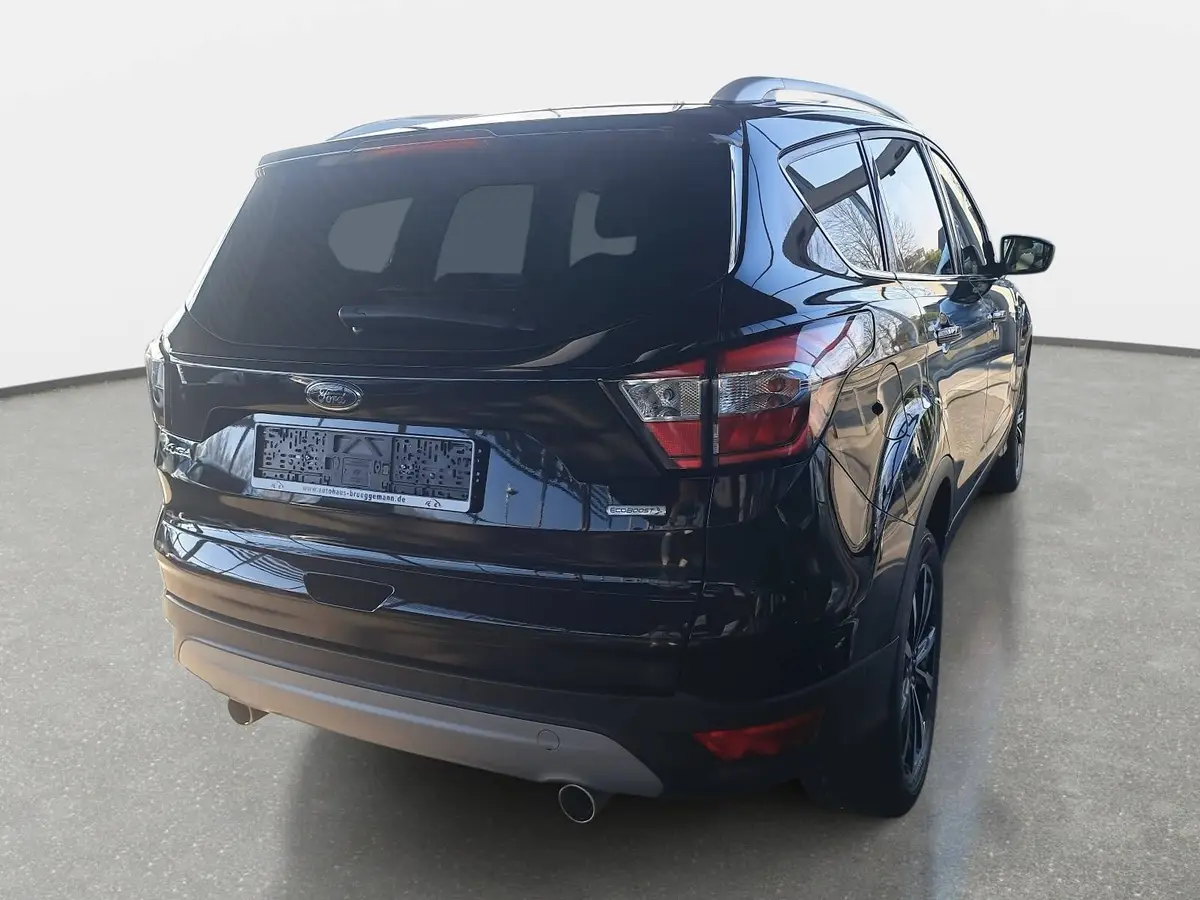 FORD KUGA 1.5 ECOBOOST 4X2 NAVI WINTER PDC LM17