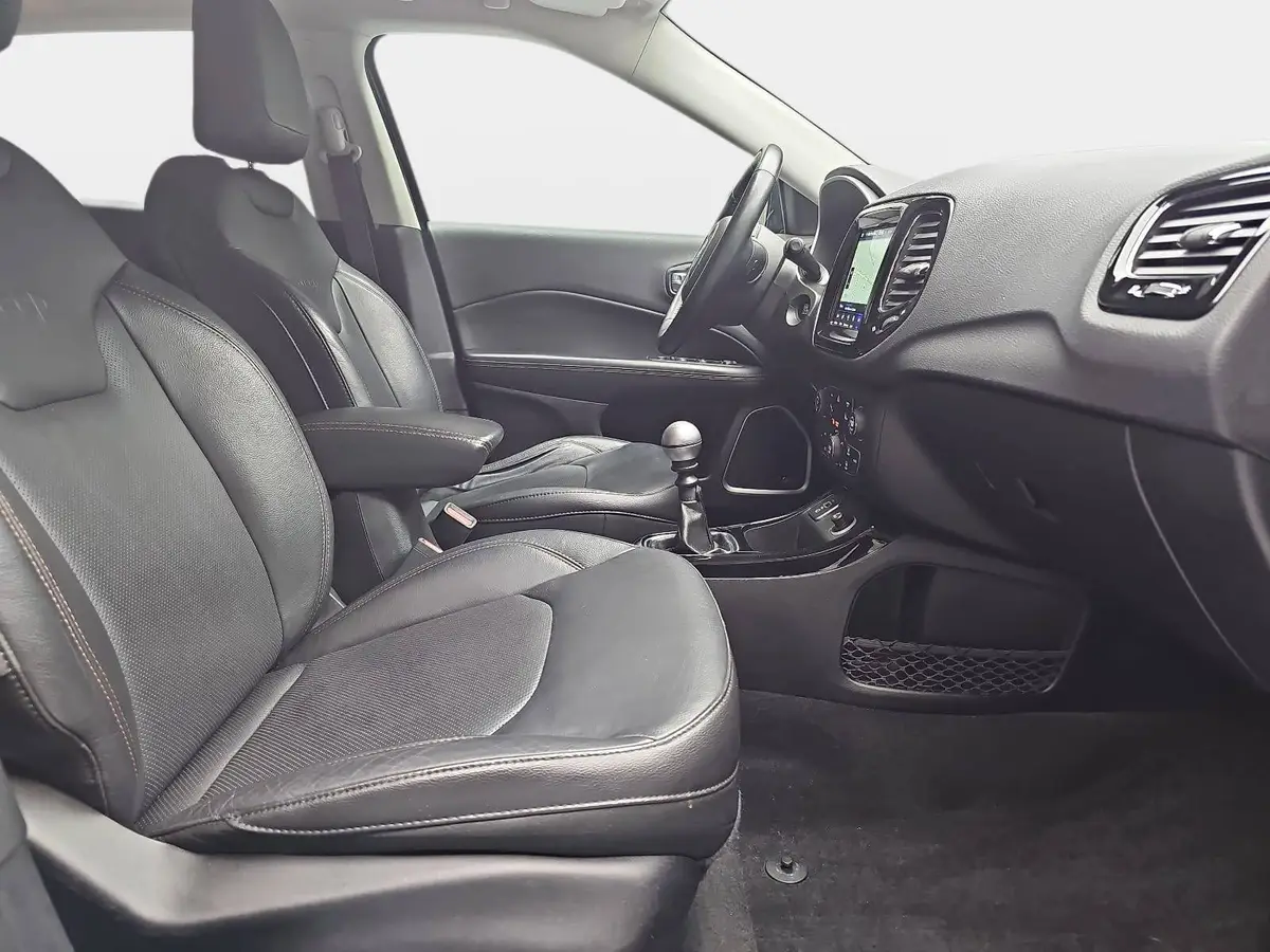 JEEP COMPASS 1.4 MULTIAIR 2WD LIMITED AHK NAVI XENON WINTER PDC AHK LM19