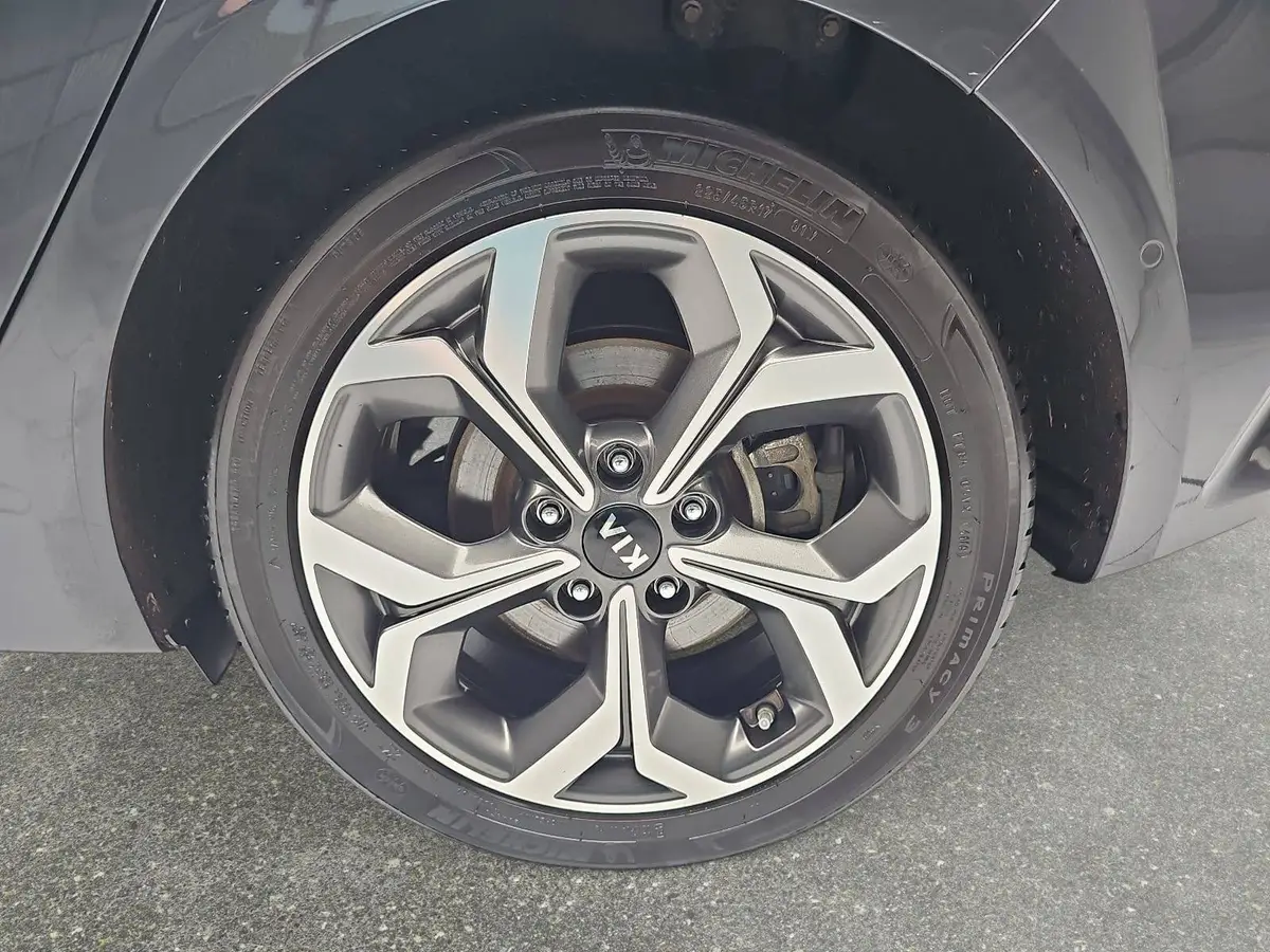 KIA CEED 1.6 CRDi Spirit Navi Winter P-Assist LM