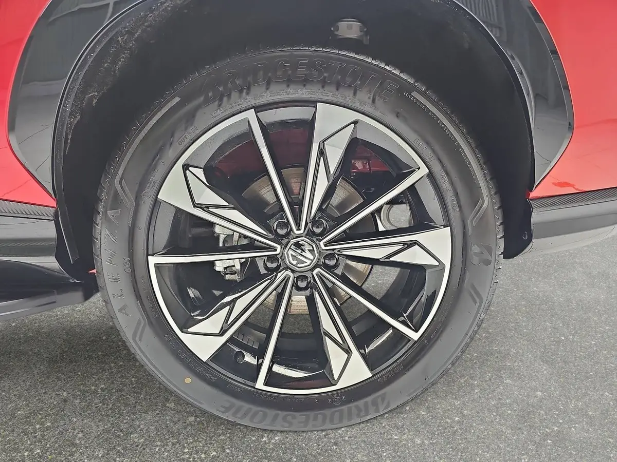 MG HS 1.5 PLUG-IN-HYBRID MY25.5 LUXURY LEDER 360-GRAD-KAMERA 19-ZOLL-LM