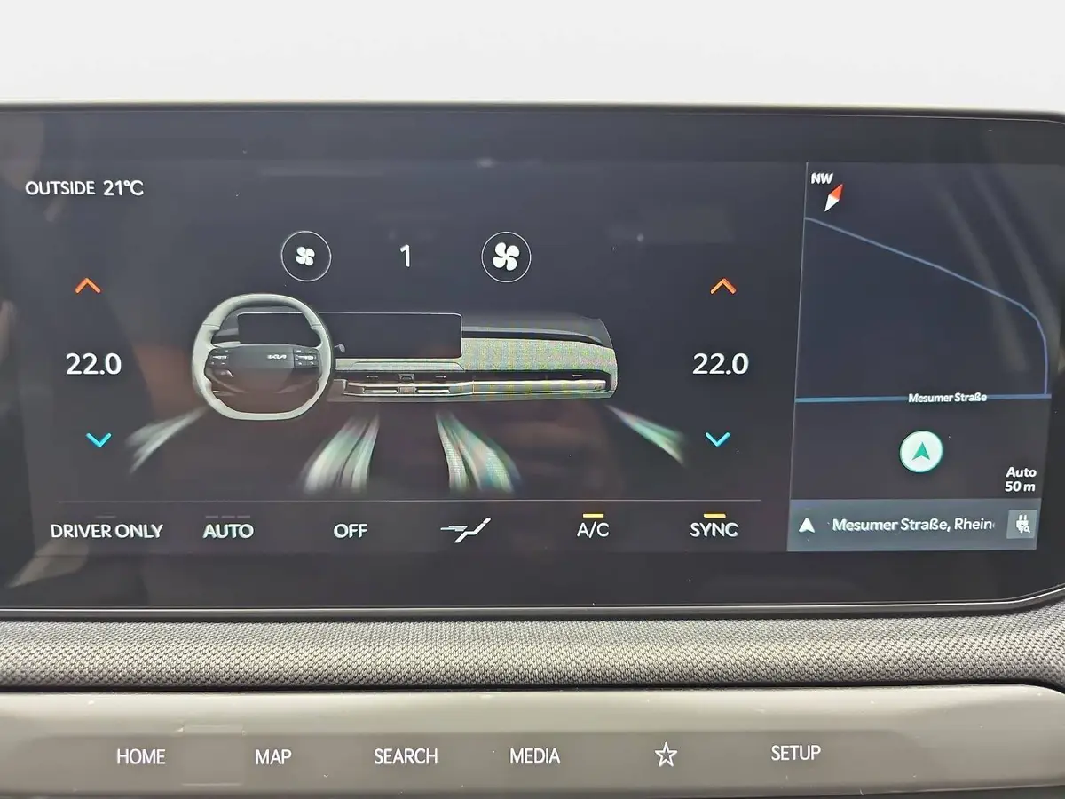 KIA EV3 81.4 KWH EARTH MJ26 WINTER BUSIN. UPGRADE DRIVEWISE-PARK DESIGN SOUND
