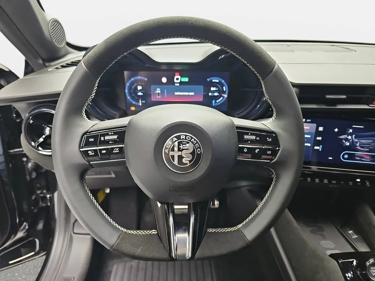 ALFA ROMEO JUNIOR ELETTRICA 54 KWH SPORT SPECIALE TECHNOLOGIE-PAKET
