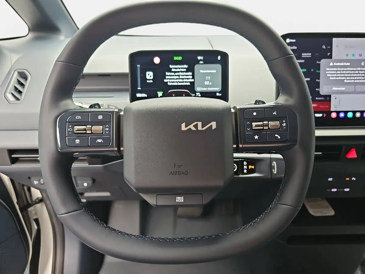 KIA PV5 CARGO L2H1 4T 71.2 KWH PLUS MJ26 WÄRMEPUMPE ALLWETTERREIFEN