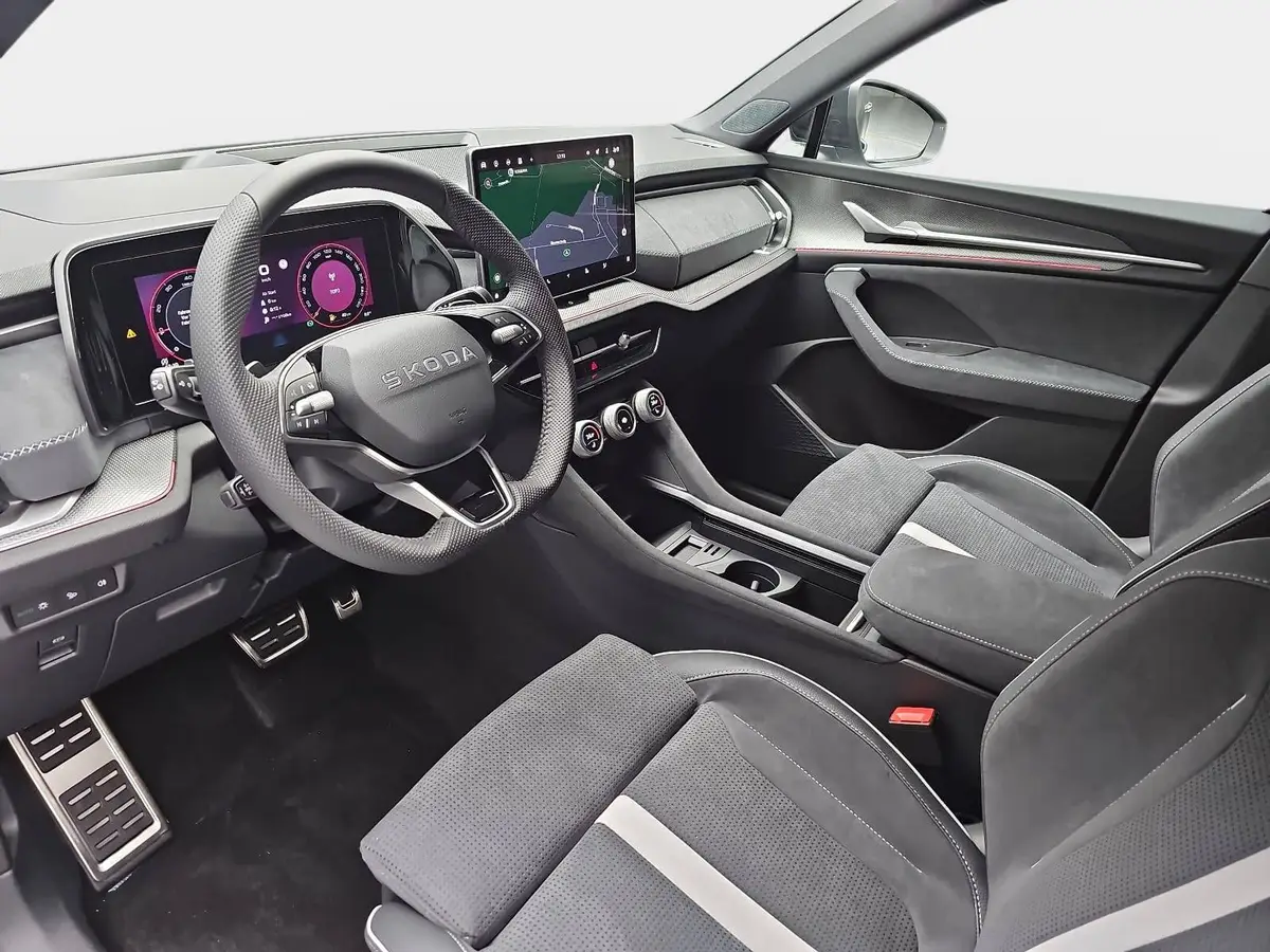 SKODA KODIAQ 2.0 TDI DSG SPORTLINE 4X4 NAVI LED ACC PANO 7S AHK