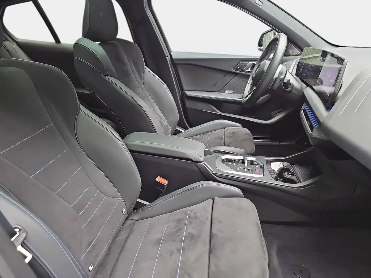 BMW 123 I AUTO. M SPORT NAVI LED DRIVING+P-ASSIST H+K KAM