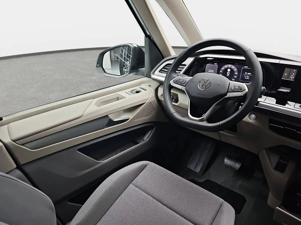 VW T7 MULTIVAN 2.0 TDI DSG LIFE P-ASSIST AHK