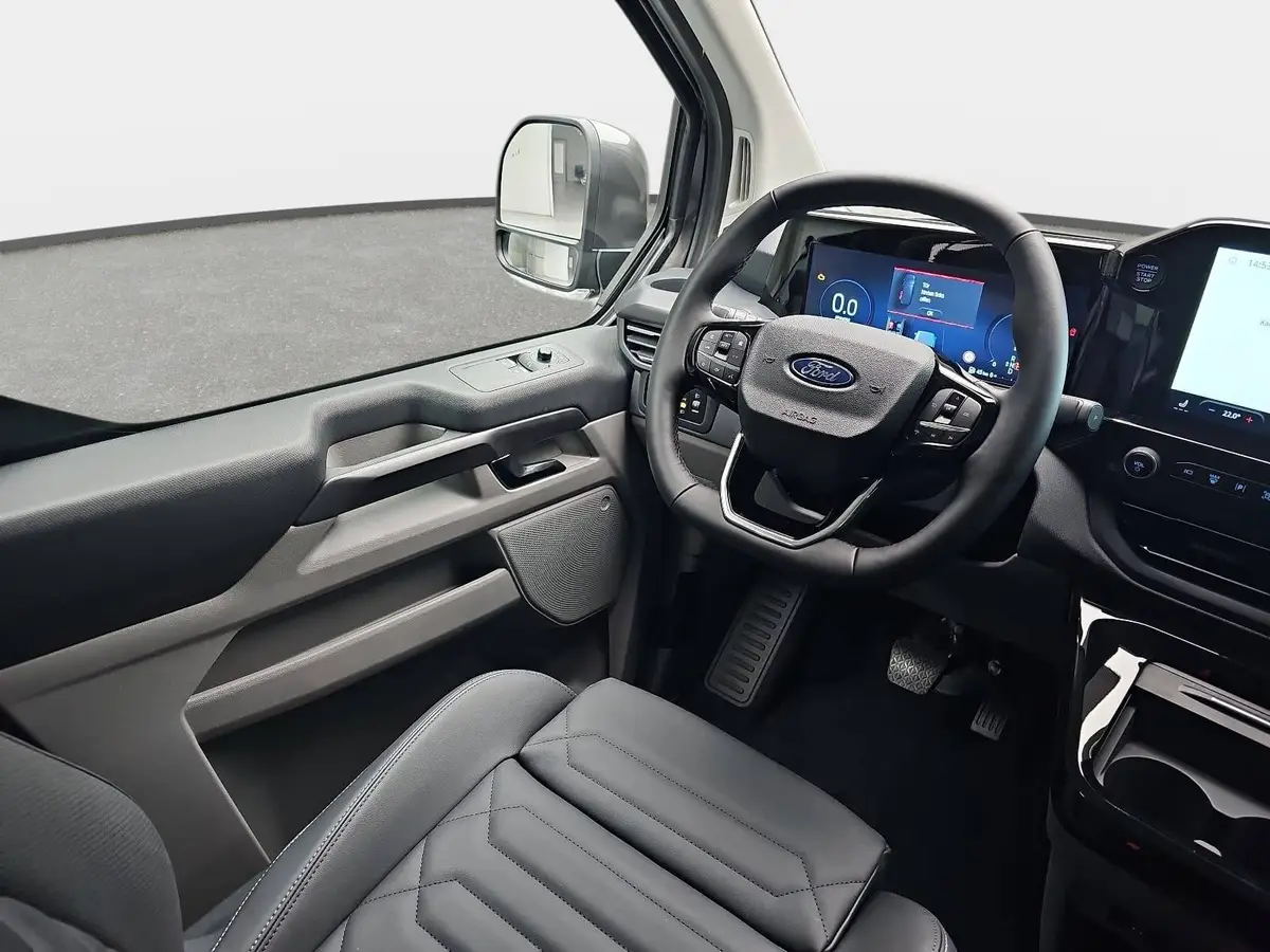 FORD TOURNEO CUSTOM 2.0 ECOBLUE AUTO. L1 TITANIUM X NAVI LED AHK