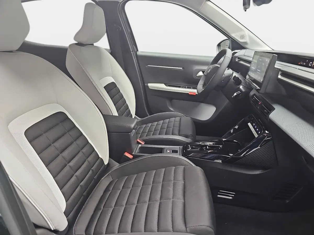 CITROËN C3 AIRCROSS 1.2 HYBRID 145 E-DCS6 PLUS 7-S