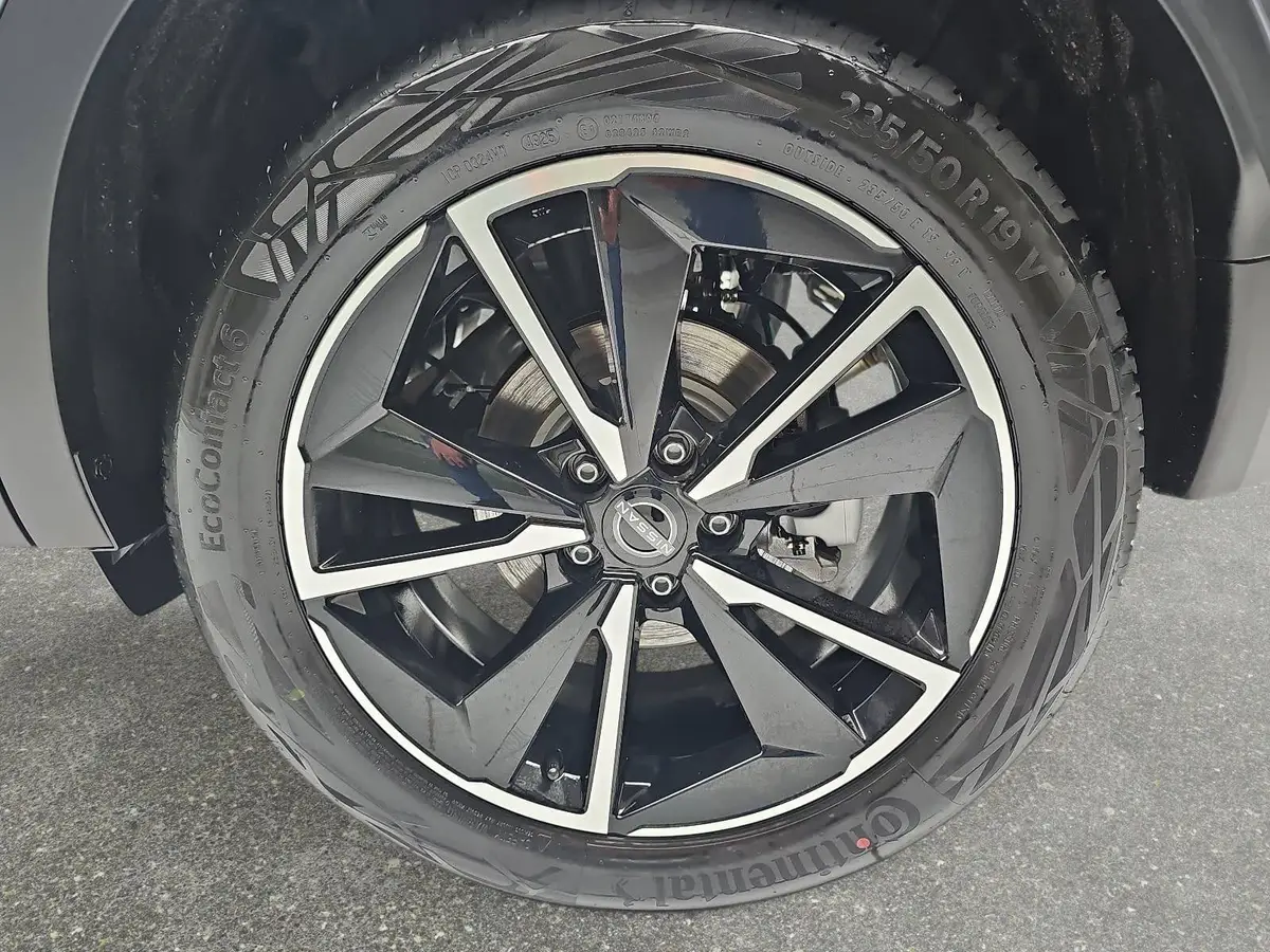 NISSAN QASHQAI 1.3 DIG-T X-TRONIC TEKNA NAVI LED