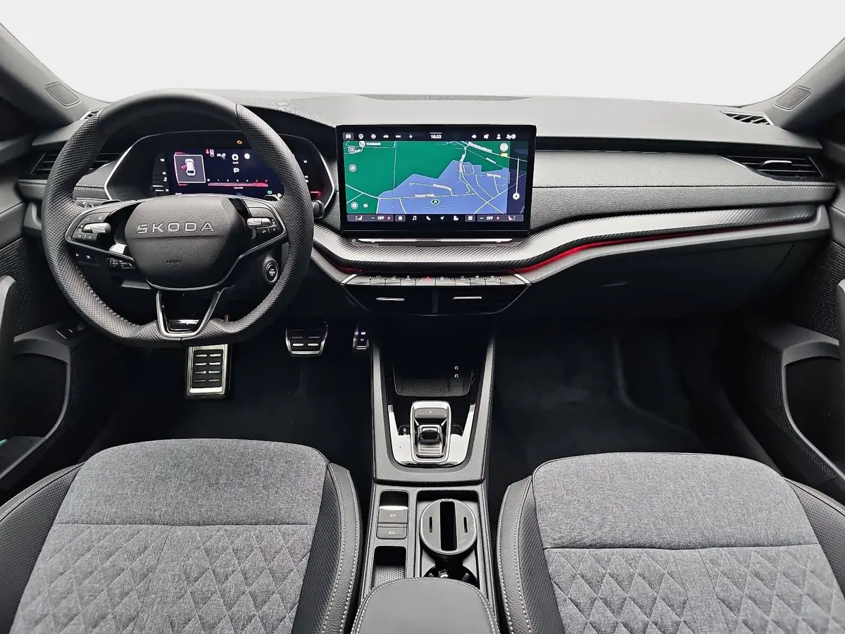 SKODA OCTAVIA COMBI 2.0 TDI DSG SPORTLINE NAVI LED