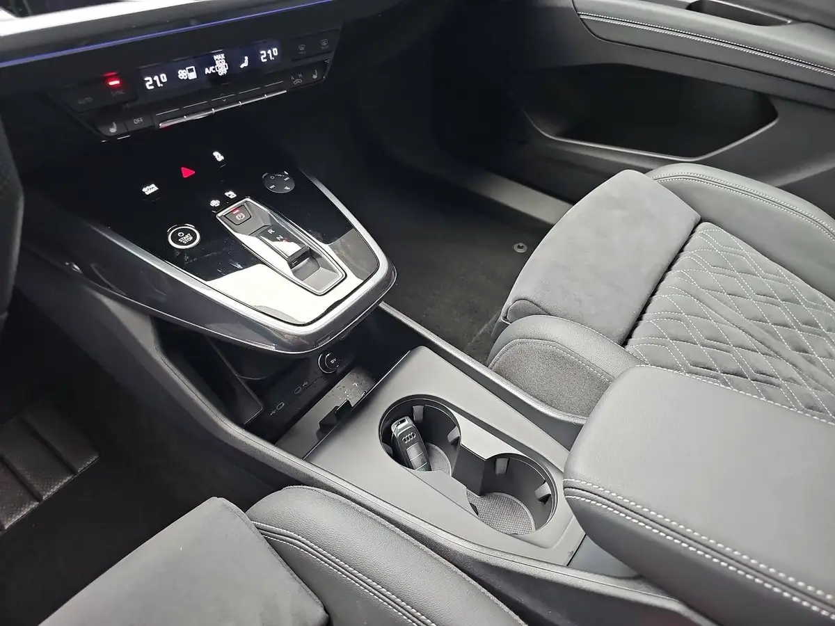 AUDI Q4 E-TRON 45 QUATTRO SPORTBACK 77 KWH NAVI