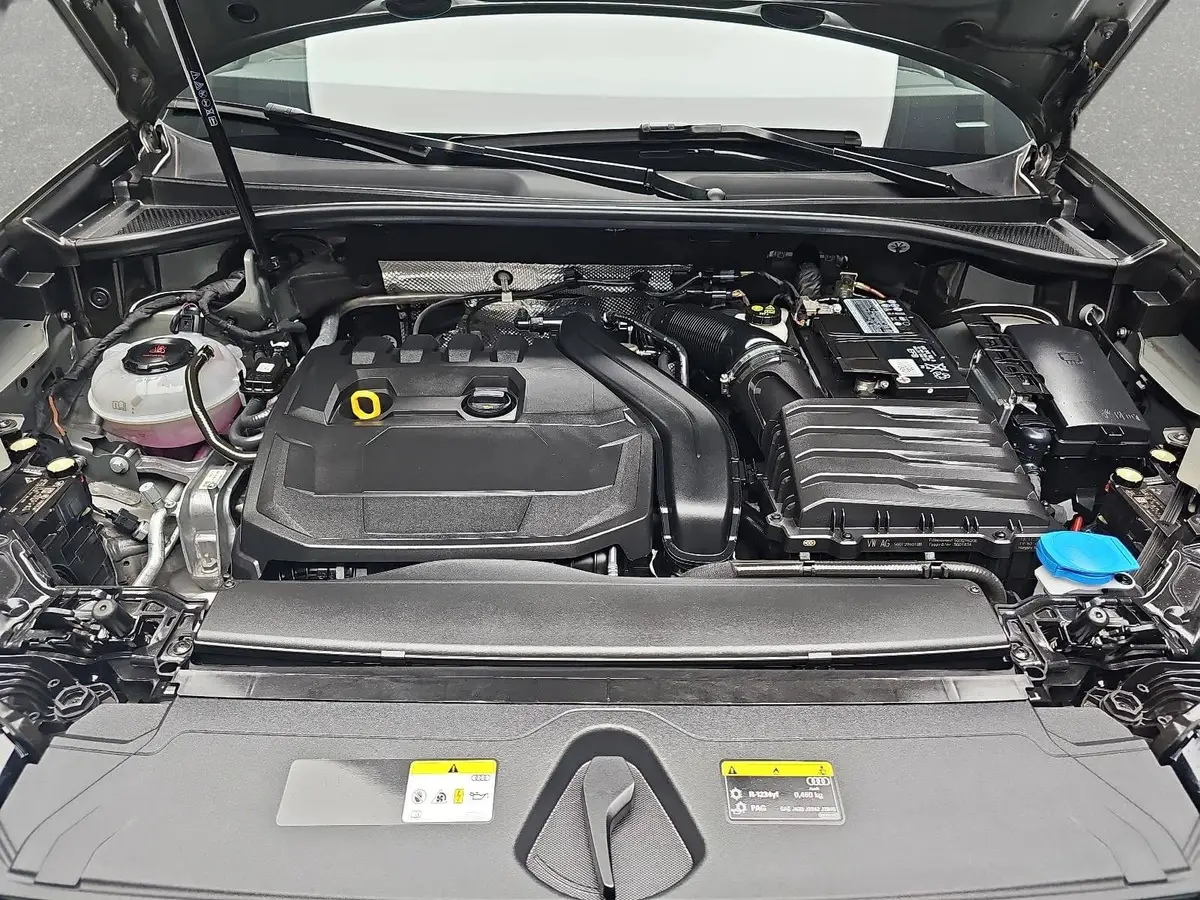 AUDI Q3 35 TFSI DSG S line LED Winter GRA DAB