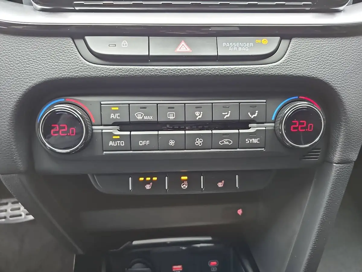 KIA XCEED 1.6 T-GDI 180 DCT GT-LINE MJ26 LEDER