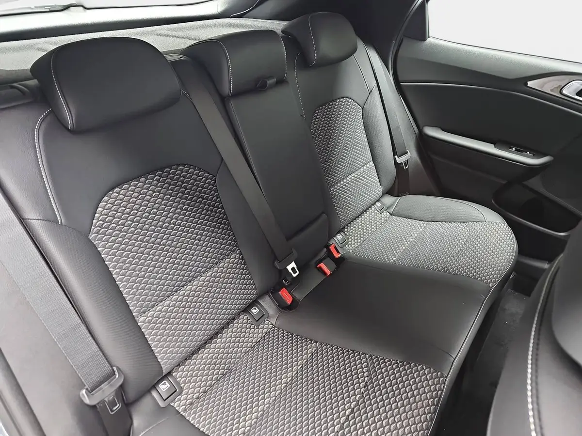 KIA XCEED 1.6 T-GDI 150 DCT SPIRIT MJ26 XCLUSIVE