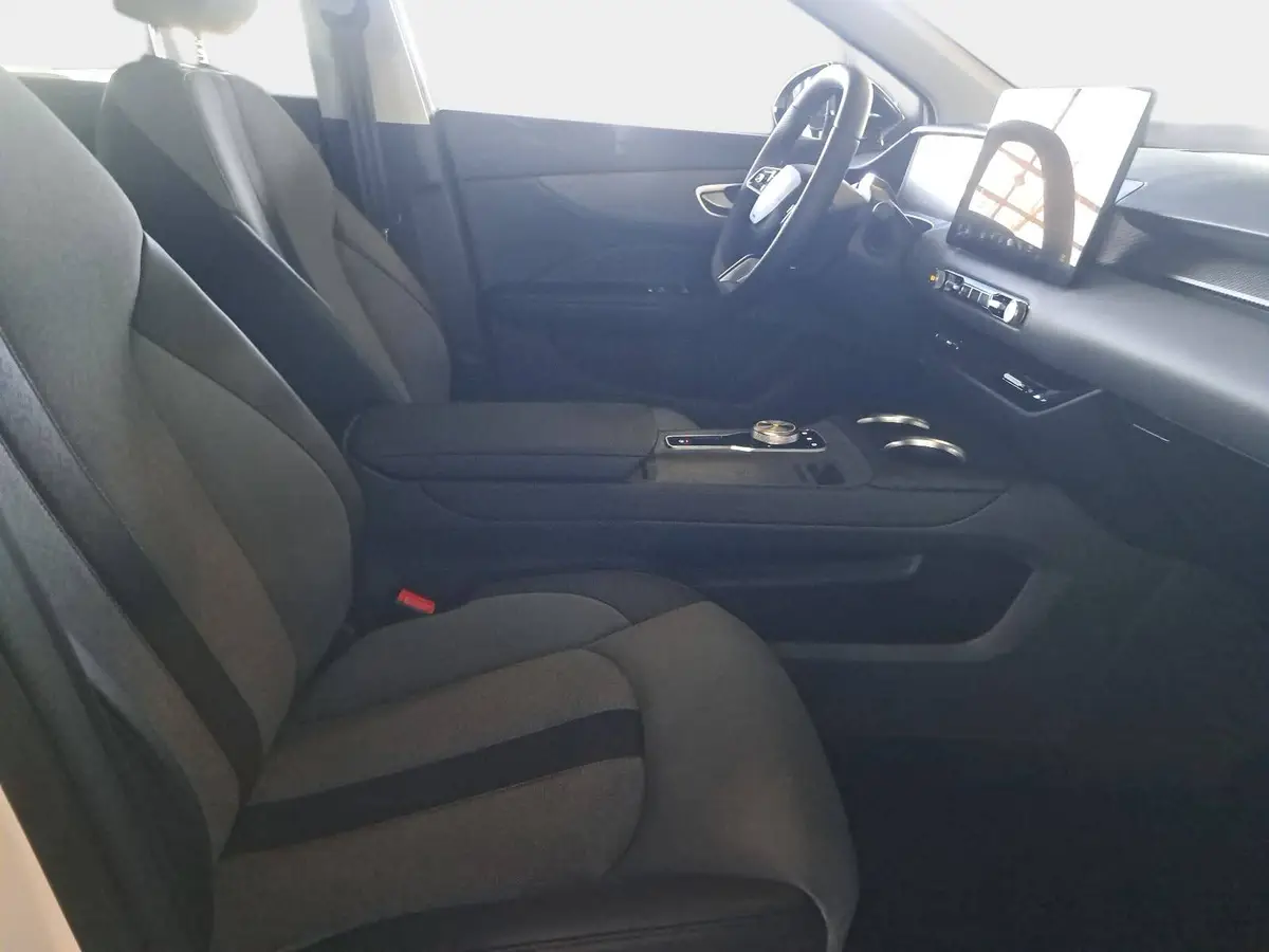 MG MG4 EV 64 KWH MY26 PREMIUM