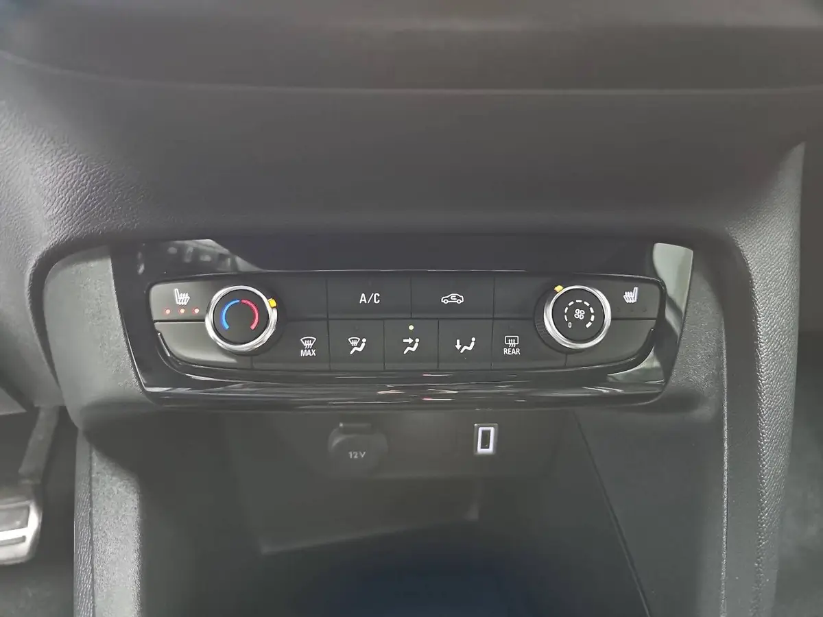 OPEL CORSA 1.2 TURBO AUTO. GS LED KLIMA SICHT WINTER DAB KAME