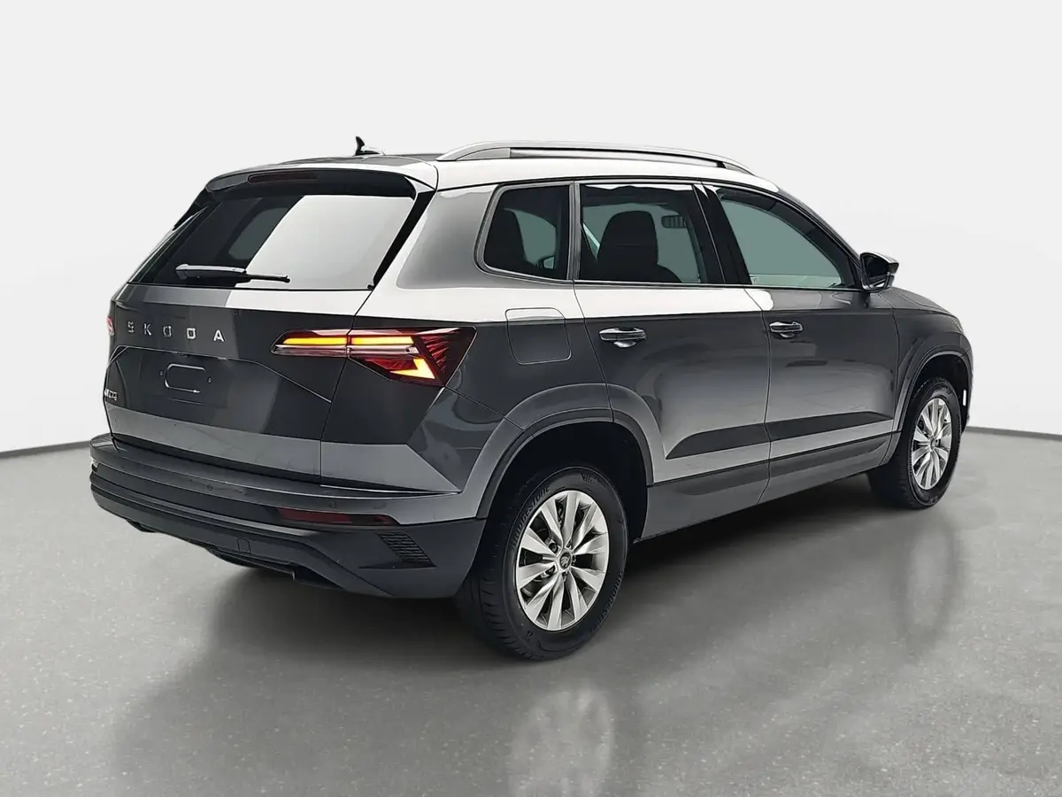 SKODA KAROQ 1.5 TSI DSG 130 JAHRE LED KLIMAAUTO SMARTLINK PDC 