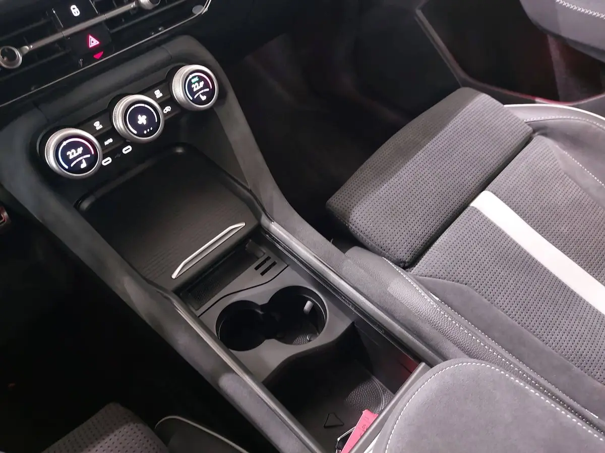 SKODA KODIAQ 1.5 TSI DSG SPORTLINE NAVI LED ACC PANO WINTER AHK