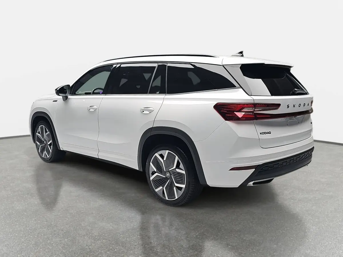 SKODA KODIAQ 2.0 TDI DSG SPORTLINE 4X4 PANO AHK