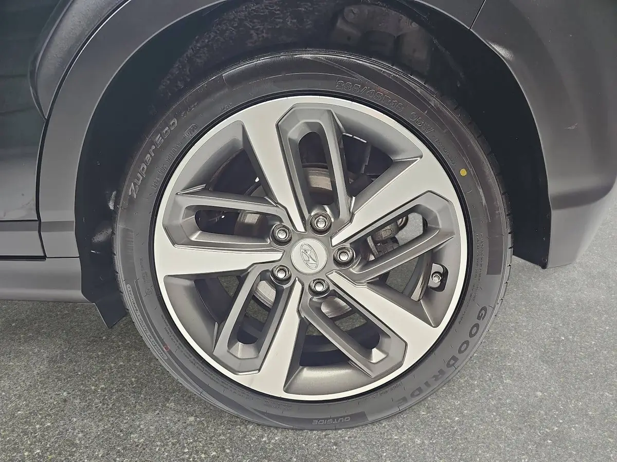 HYUNDAI KONA 1.0 T-GDI ADVANTAGE GRA WINTER HUD