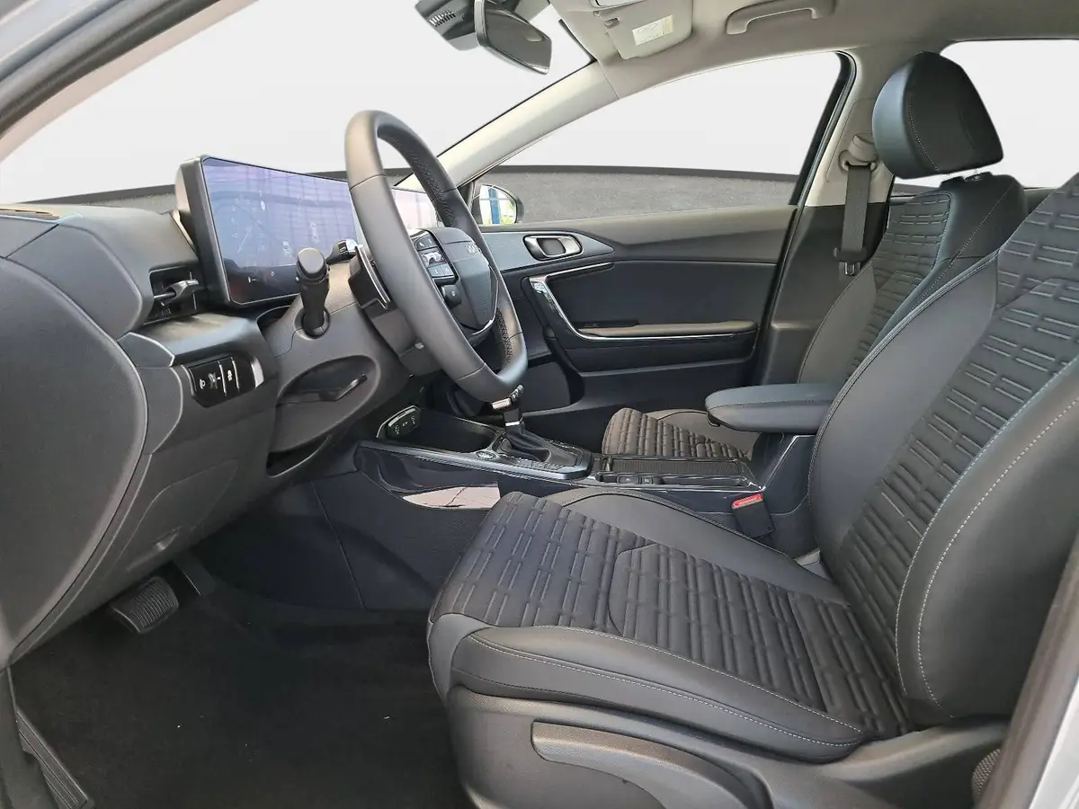 KIA XCEED 1.6 T-GDI 150 DCT SPIRIT MJ27 SOUND