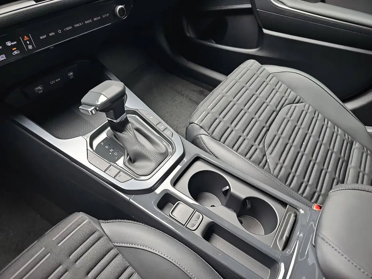 KIA XCEED 1.6 T-GDI 150 DCT VISION MJ27 KOMFORT-PRO