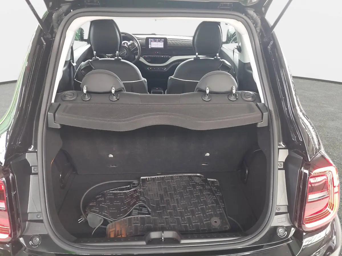 FIAT 500 ELEKTRO 23.8 KWH ACTION RADIO & WINTER PAKET GANZJAHRESREIFEN