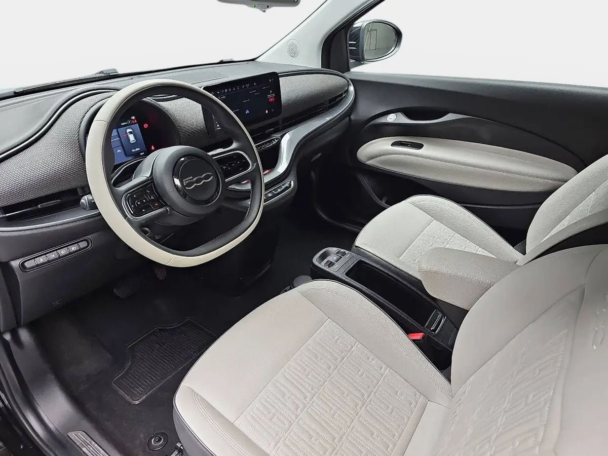 FIAT 500E CABRIO ELEKTRO 42 KWH BY BOCELLI