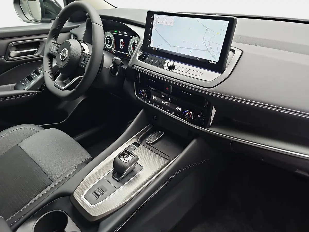 NISSAN QASHQAI 1.3 DIG-T XTRONIC N-CONNECTA PANO WINTER