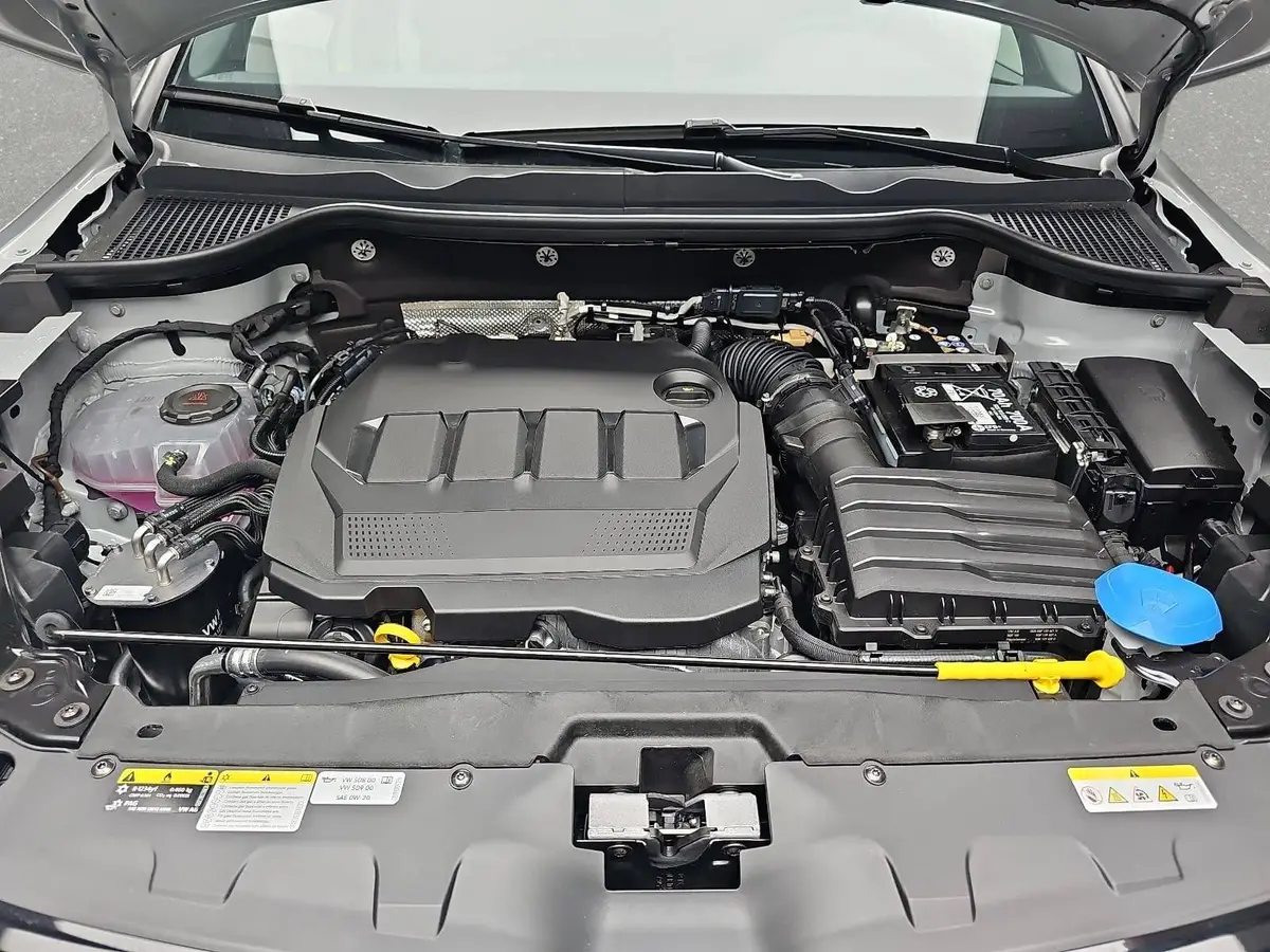 SKODA KAROQ 2.0 TDI DSG SPORTLINE 4X4 NAVI LED