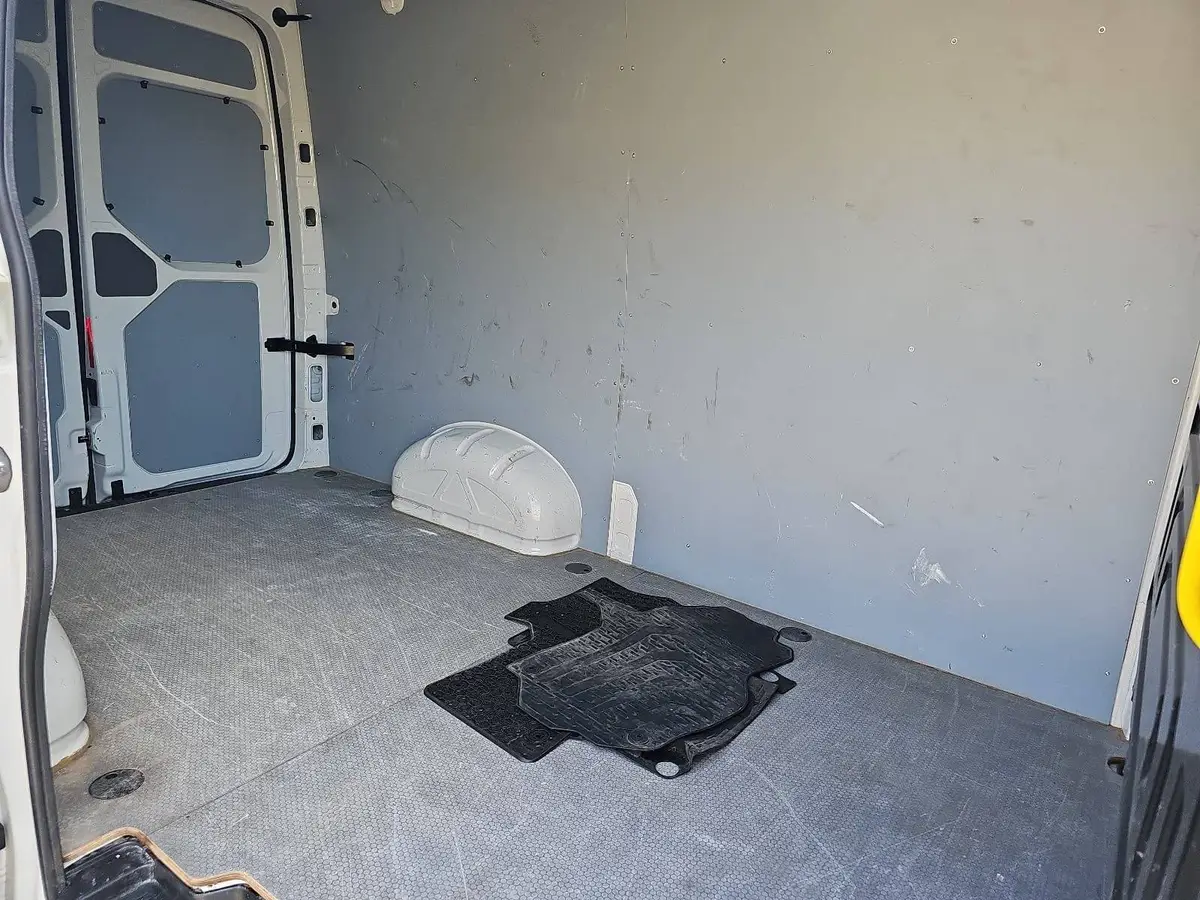 VW CRAFTER 35 2.0 TDI L3H3 FWD NAVI AHK