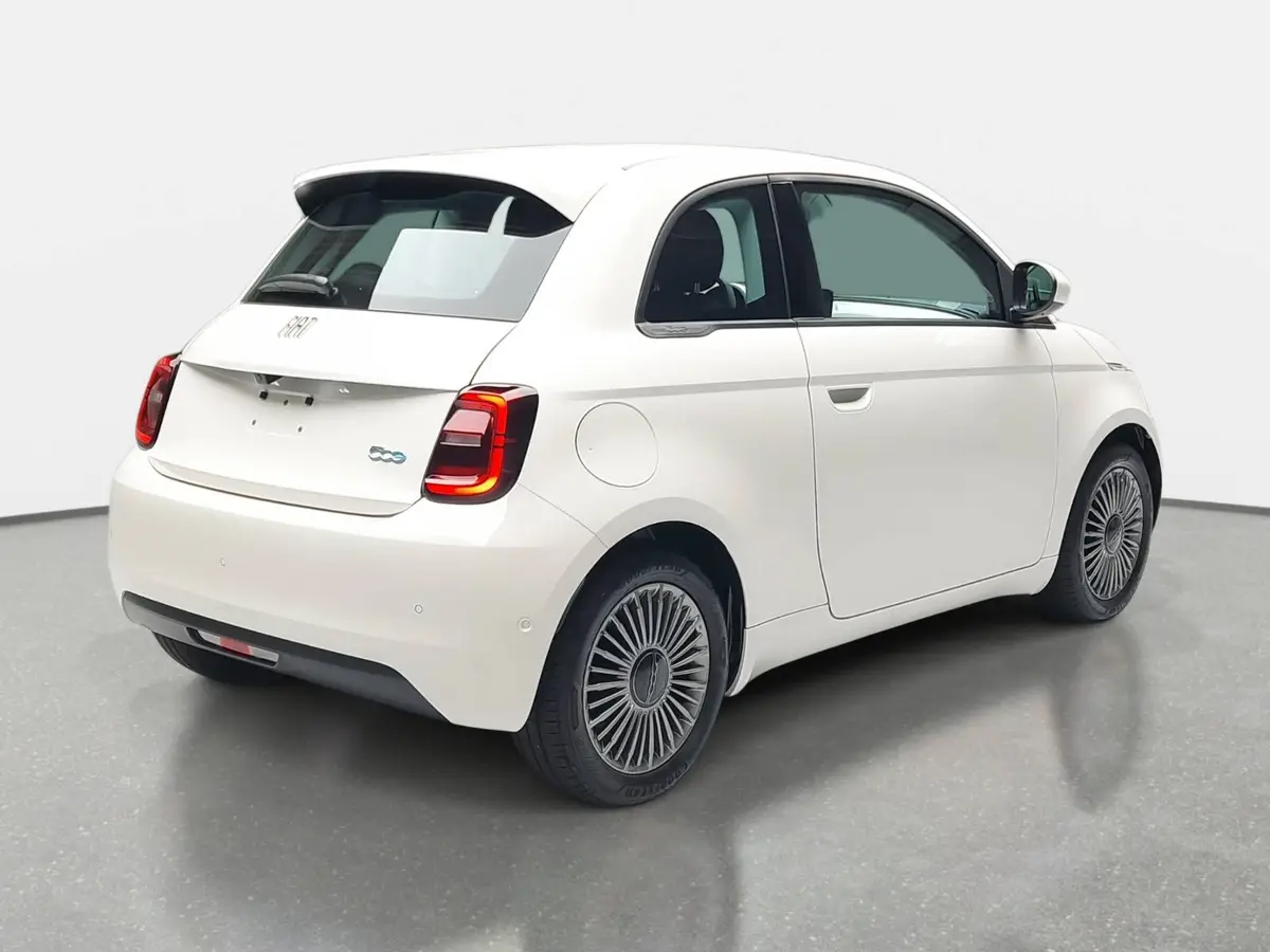 FIAT 500 ELEKTRO 42 KWH KOMFORT PAKET, 16 ZOLL LM FELGEN