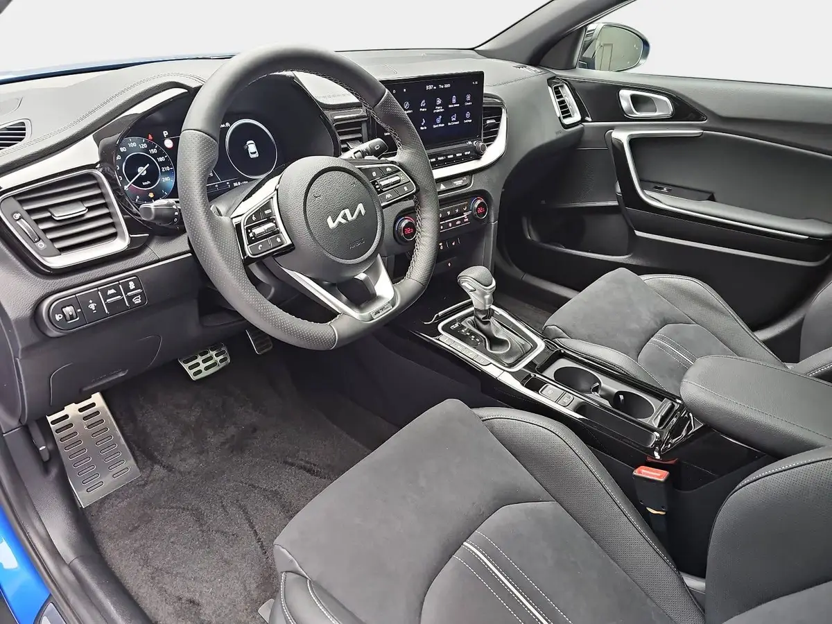 KIA XCEED 1.6 T-GDI 180 DCT GT-LINE MJ26 LEDER GLASDACH