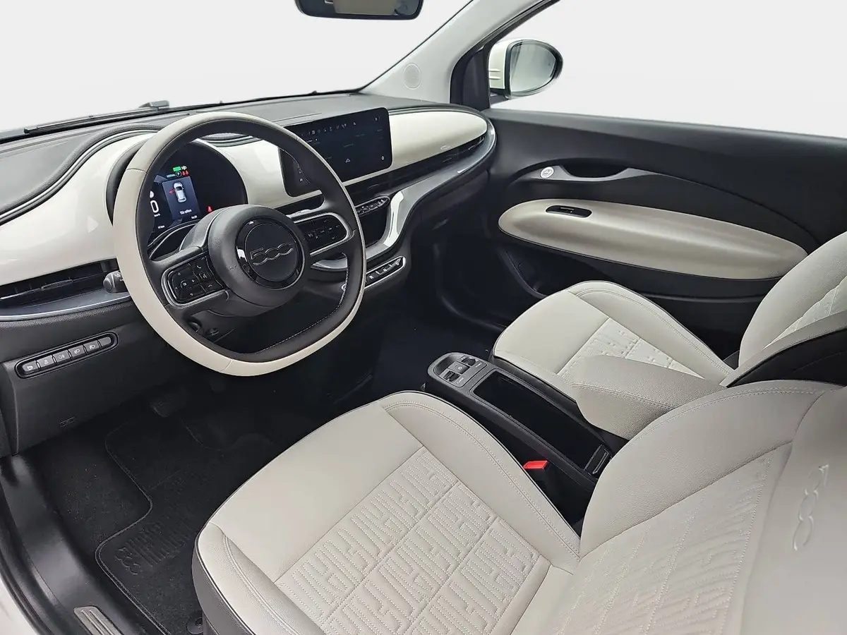 FIAT 500C ELEKTRO 42 KWH LA PRIMA