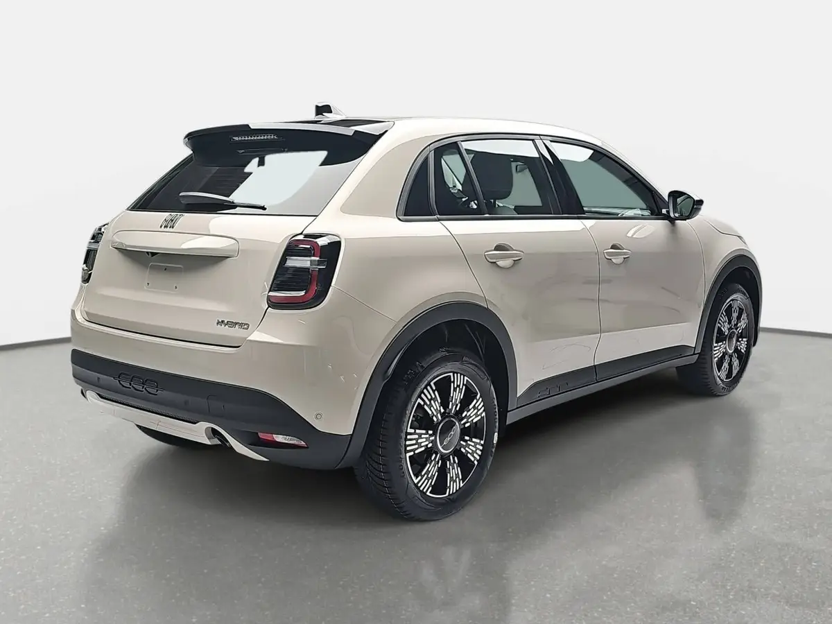 FIAT 600 1.2 T3 HYBRID DCT BUSINESS EDITION MJ26 ALLWETTERREIFEN