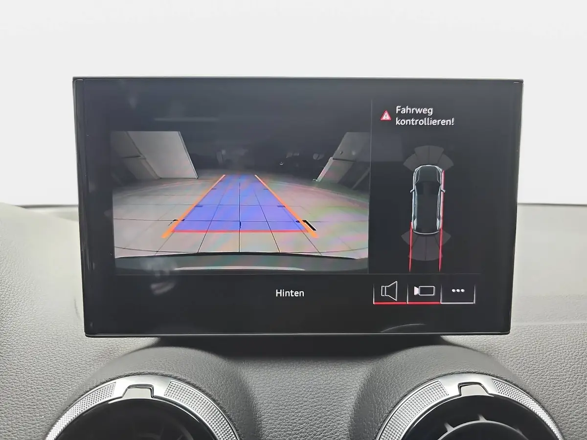 AUDI Q2 35 TFSI S-TRONIC S LINE NAVI LED ACC KLIMA EL.HECK