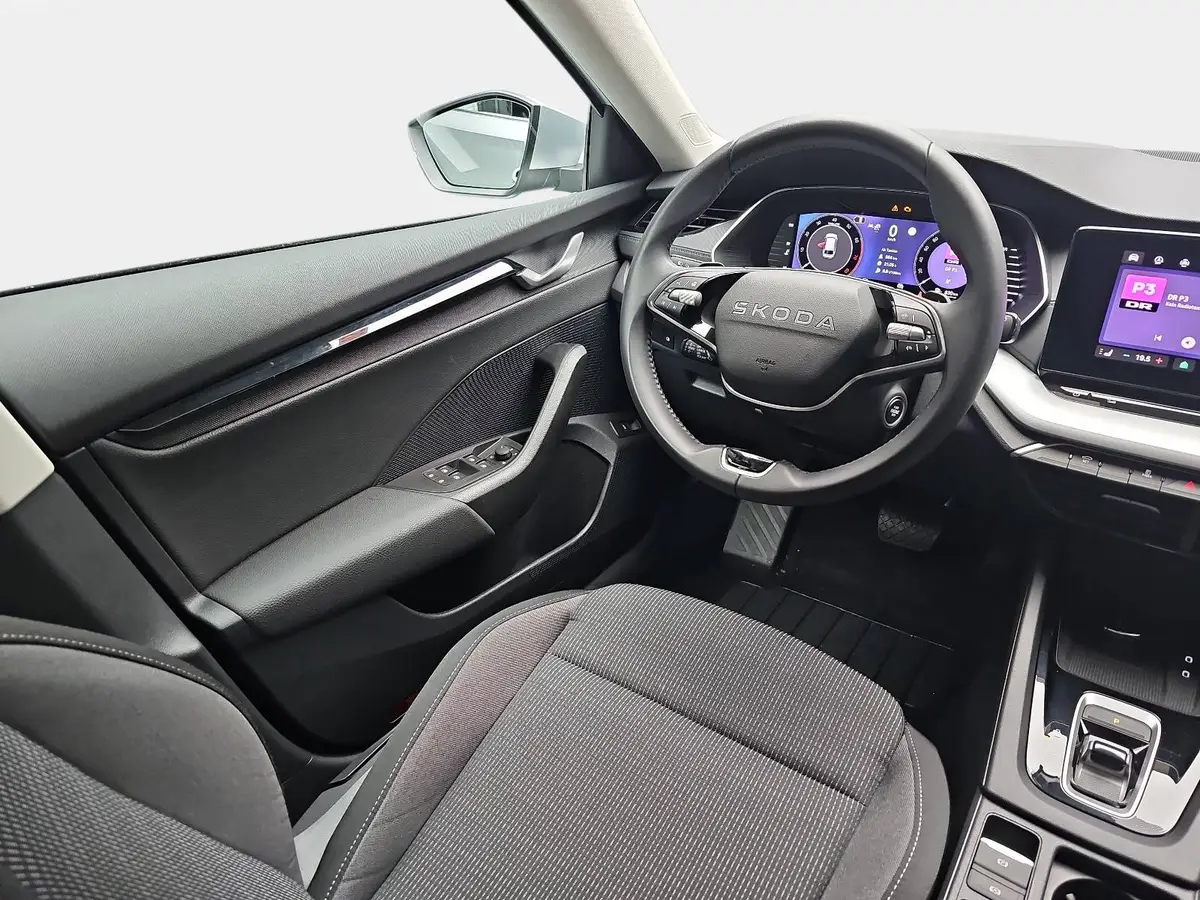 SKODA OCTAVIA COMBI 1.5 TSI DSG SELECTION LED AUDIO WINTER EL.HECKKL. 