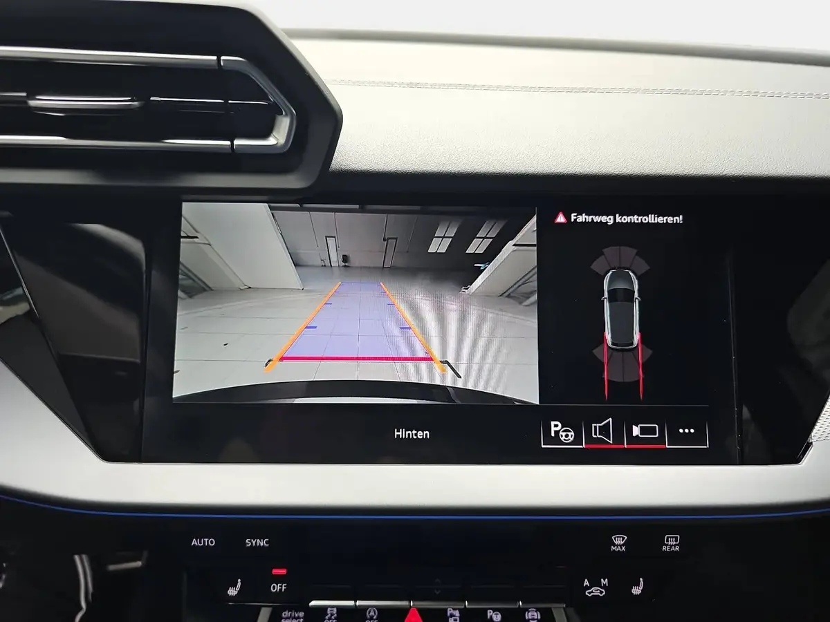 AUDI A3 35 TFSI DSG SPORTBACK S LINE LED KAMERA LM18