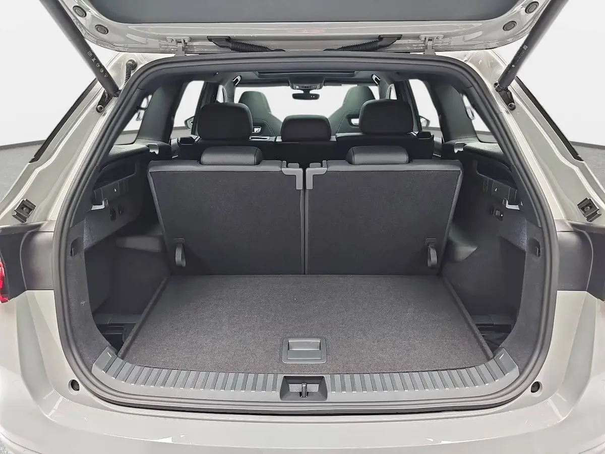 SKODA KODIAQ 2.0 TDI DSG SPORTLINE 4X4 PANO AHK