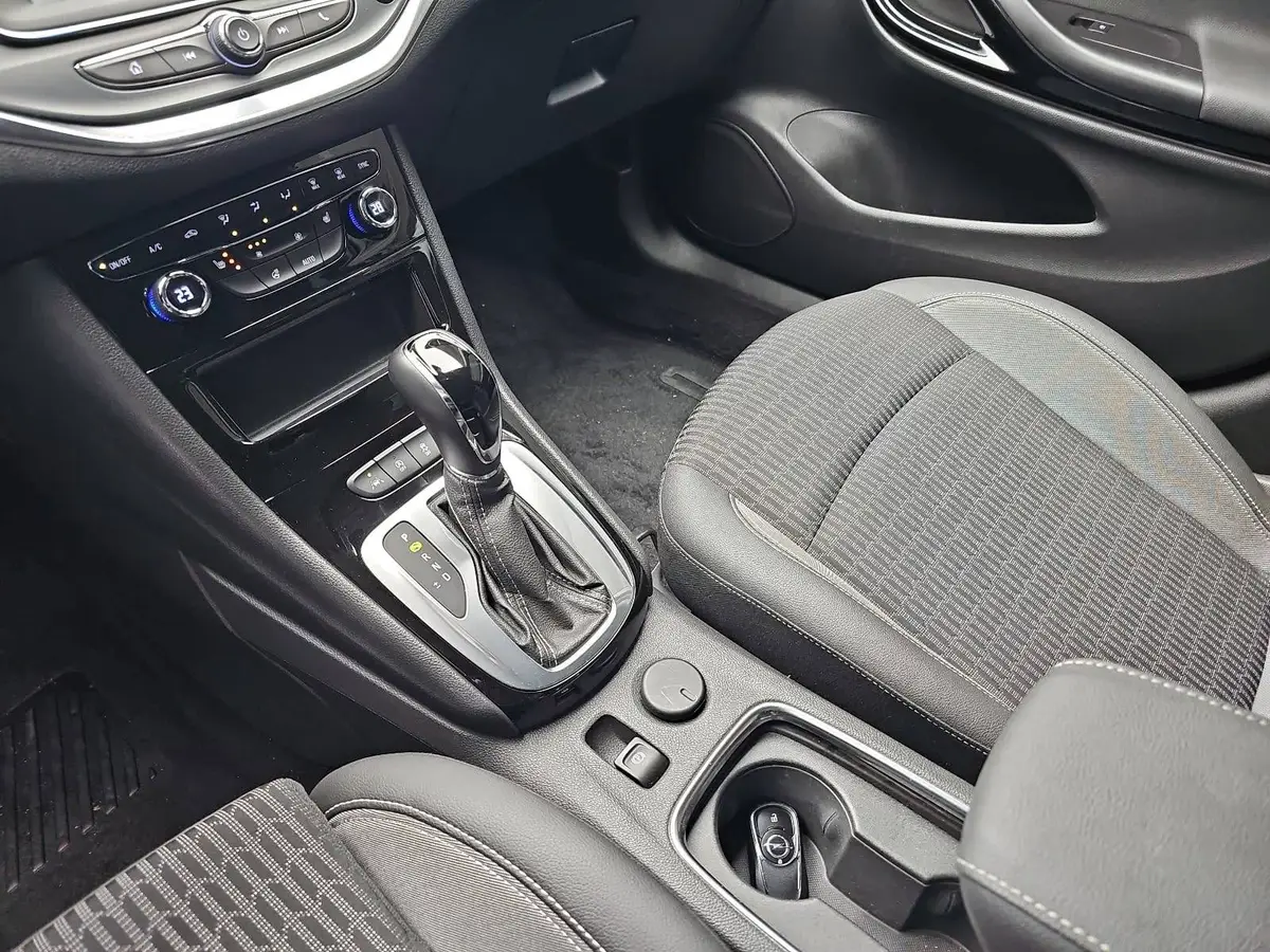 OPEL ASTRA 1.5 D AUTO. ELEGANCE BUSINESS AHK LM