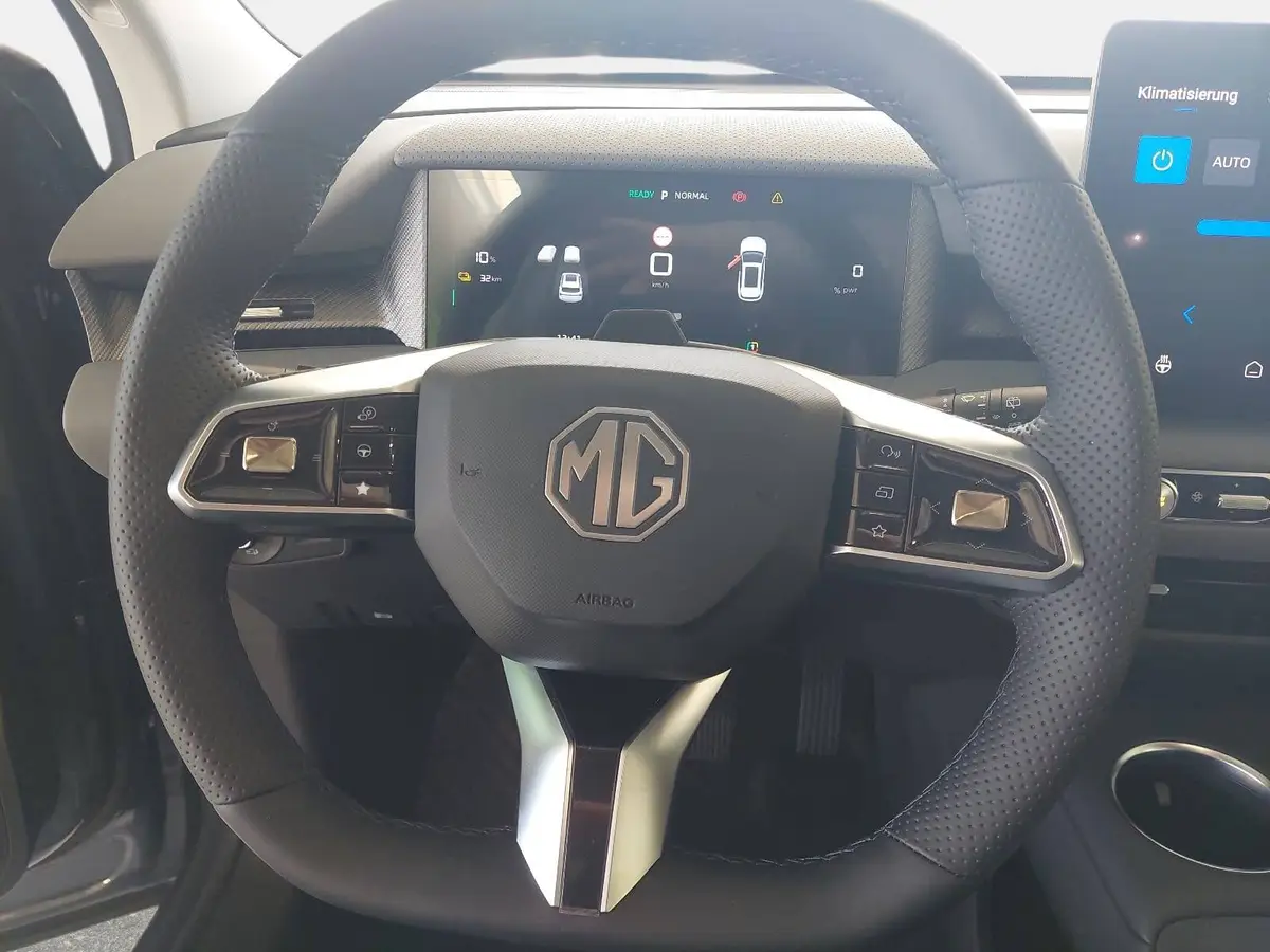 MG S5 EV 64 KWH MY25 LUXURY
