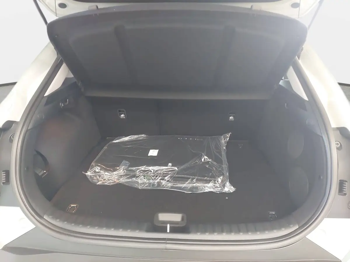 KIA XCEED 1.6 T-GDI 150 DCT SPIRIT MJ27 SOUND