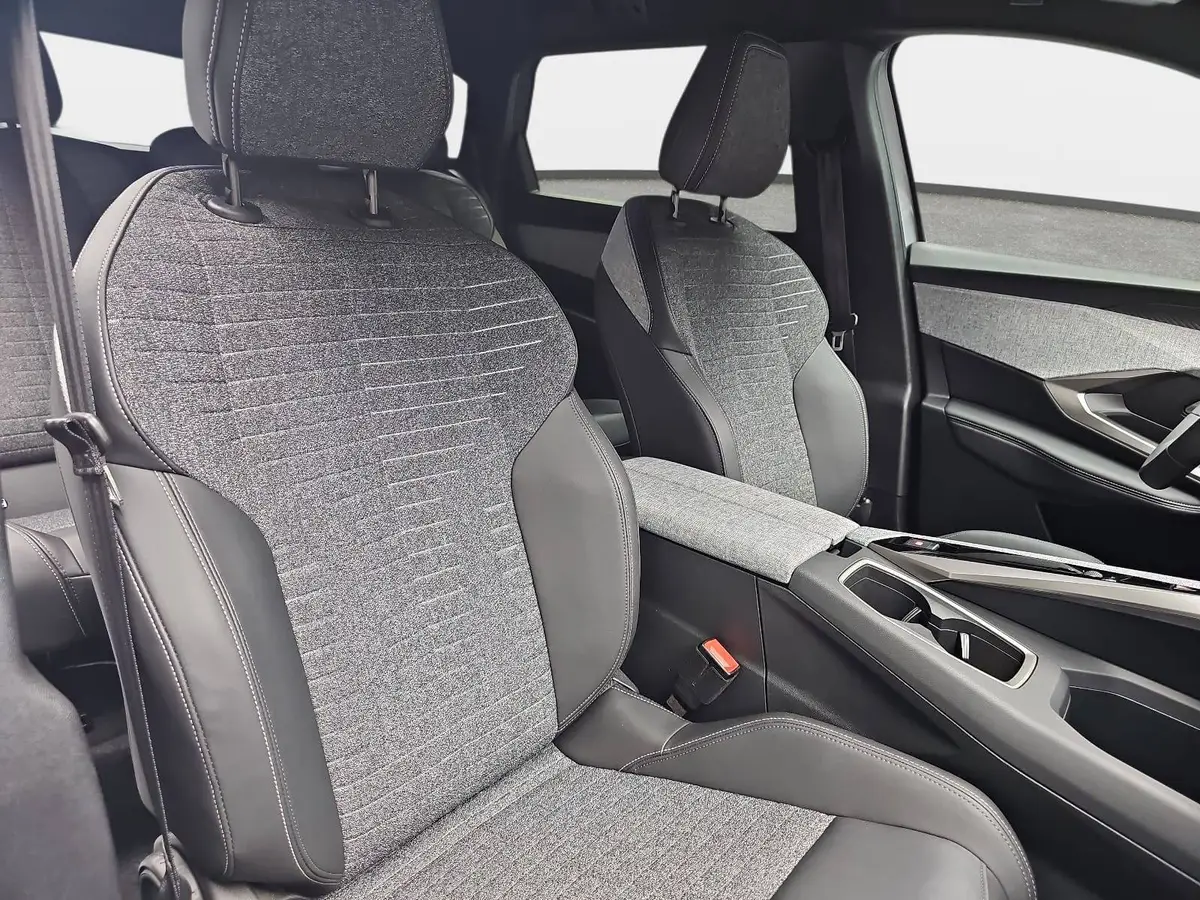 PEUGEOT 5008 1.2 HYBRID 145 E-DSC6 ALLURE KLIMA LED 7-S DAB 360